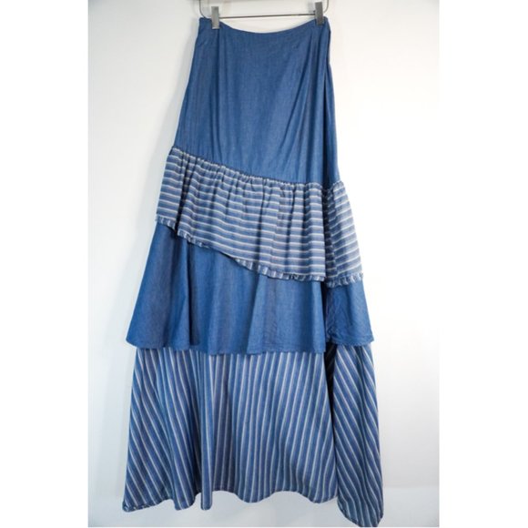 Fashion Nova Denim Skirt Set - Picture 8 of 16